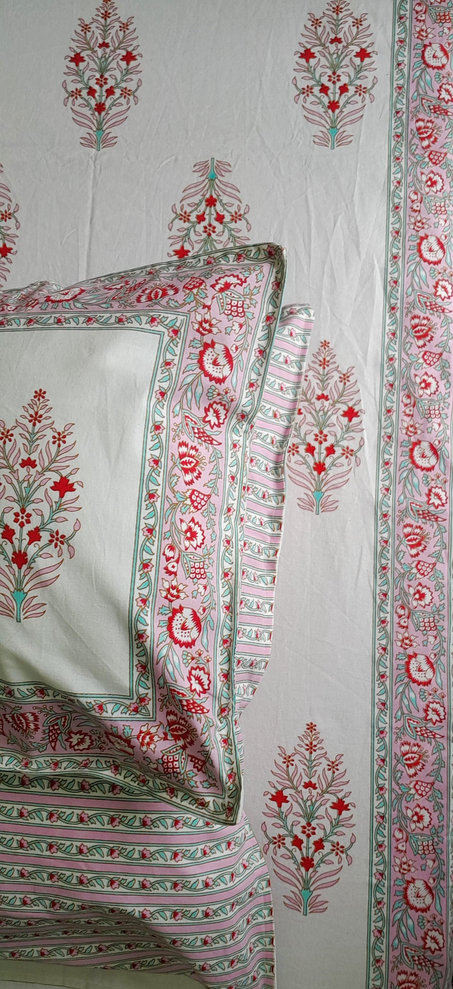 ArtbyKAMASK 100% Organic Cotton Hand Block Printed Double Bed Sheet - 210 TC Double Bed Sheet in Queen Size - Size - 90 X 108 Inches (228 x 274 cms) - 1 Bedsheet and 2 Pillow Covers - Ragni Pink + 2 Variants