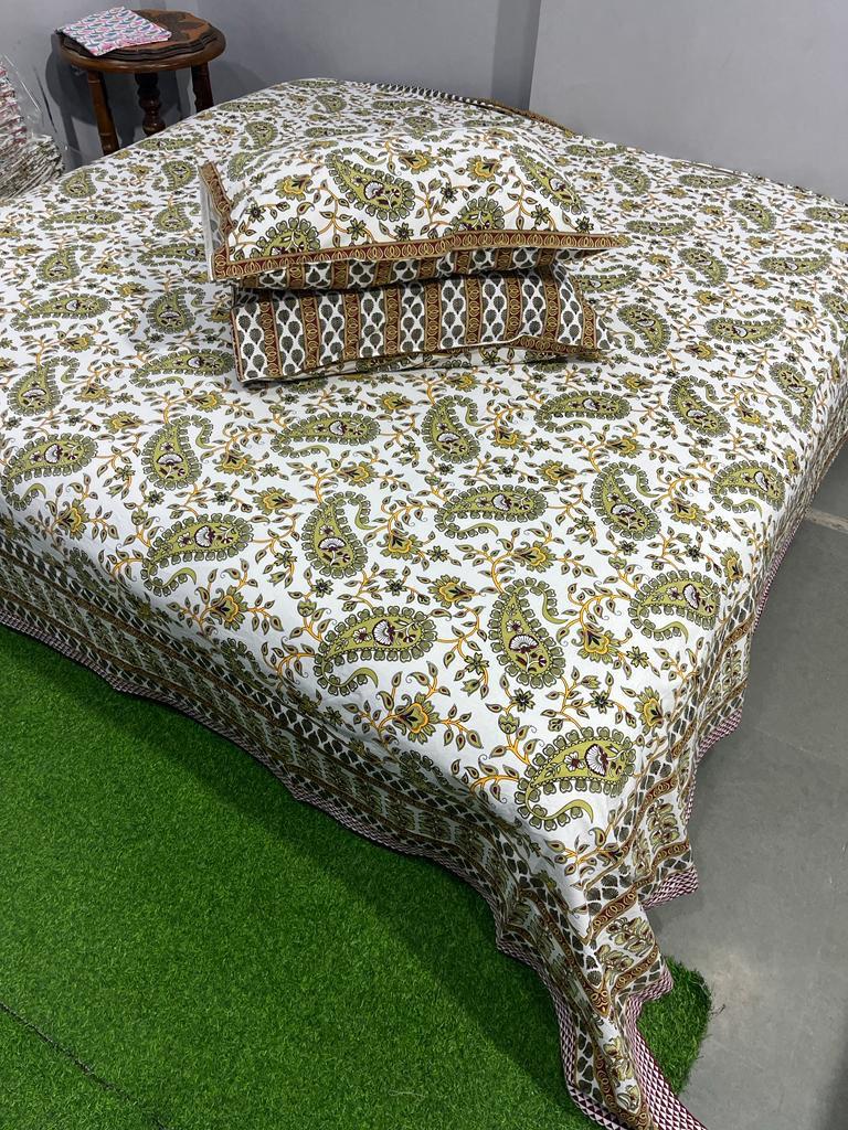 ArtbyKAMASK 100% Organic Cotton Hand Block Printed Double Bed Sheet I 210 TC Double Bed Sheet in King Size I Size - 108 X 108 Inches 274 x 274 cms) I 1 Bedsheet and 2 Pillow Covers I Chitra Zig-Zag in Red & Blue