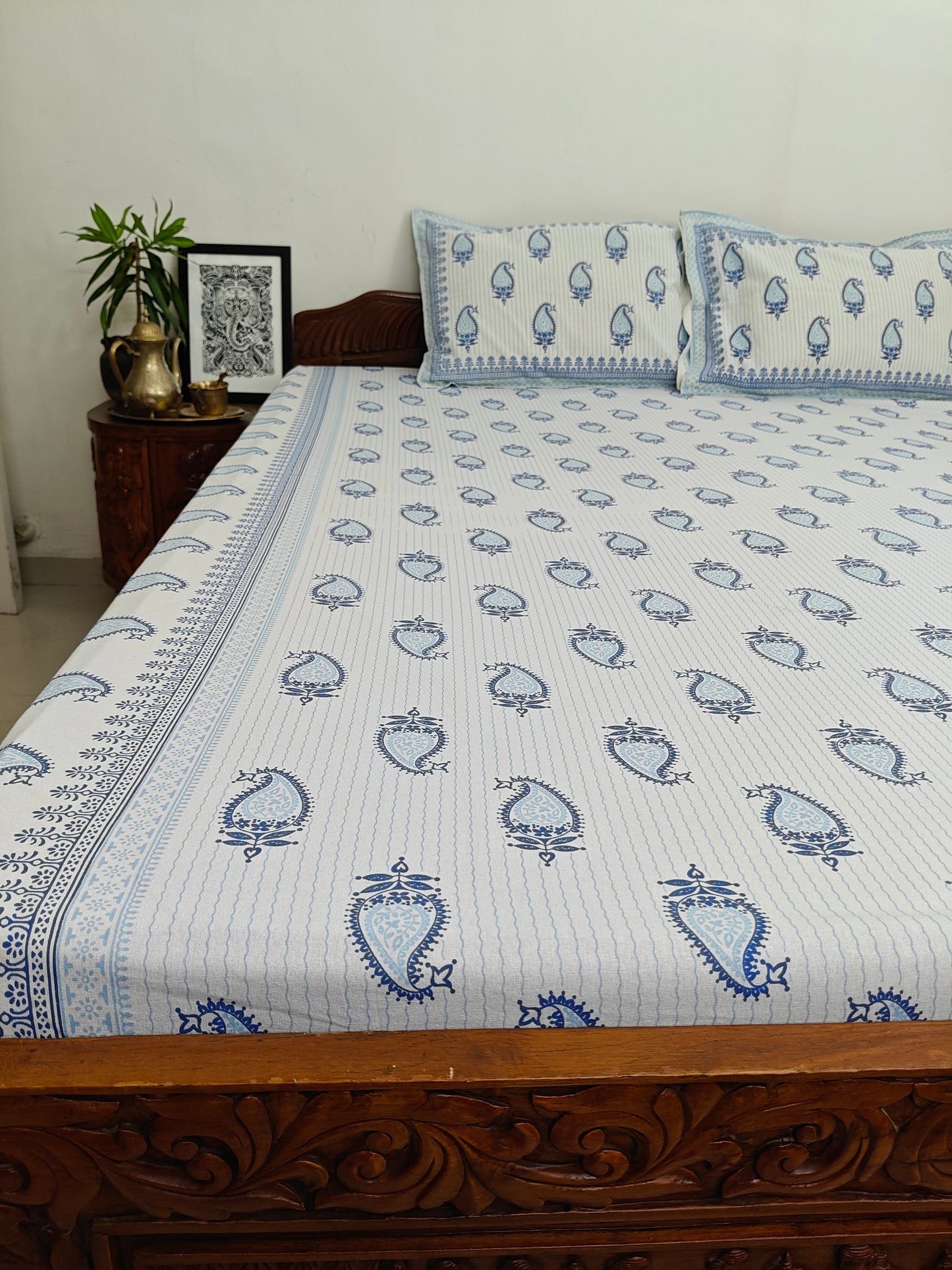 ArtbyKAMASK 100% Organic Cotton Hand Block Printed Double Bed Sheet I 210 TC Double Bed Sheet in Queen Size I Size - 90 X 108 Inches (228 x 274 cms) I 1 Bedsheet and 2 Pillow Covers I Sheetal Blue & White