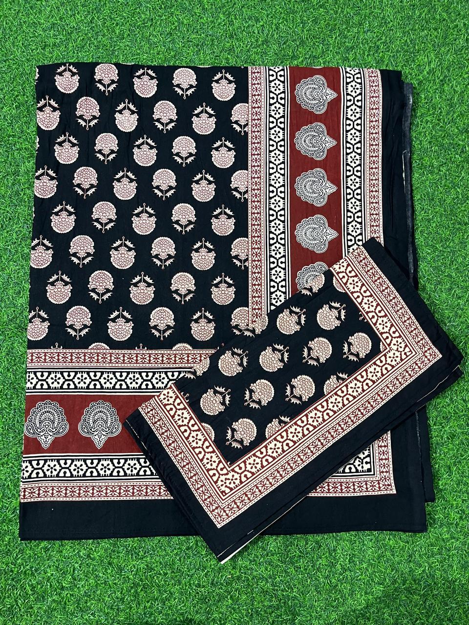 ArtbyKAMASK 100% Organic Cotton Hand Block Printed Double Bed Sheet - 210 TC Double Bed Sheet in Queen Size - Size - 90 X 108 Inches (228 x 274 cms) - 1 Bedsheet and 2 Pillow Covers - Namrata Black & Red