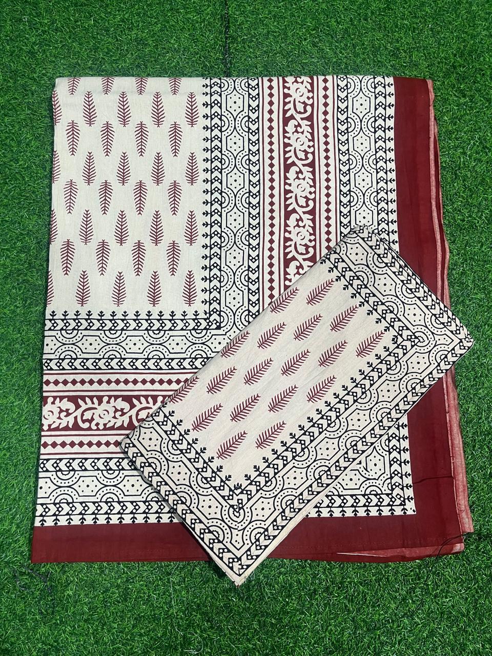 ArtbyKAMASK 100% Organic Cotton Hand Block Printed Double Bed Sheet - 210 TC Double Bed Sheet in Queen Size - Size - 90 X 108 Inches (228 x 274 cms) - 1 Bedsheet and 2 Pillow Covers - Hansika White & Red