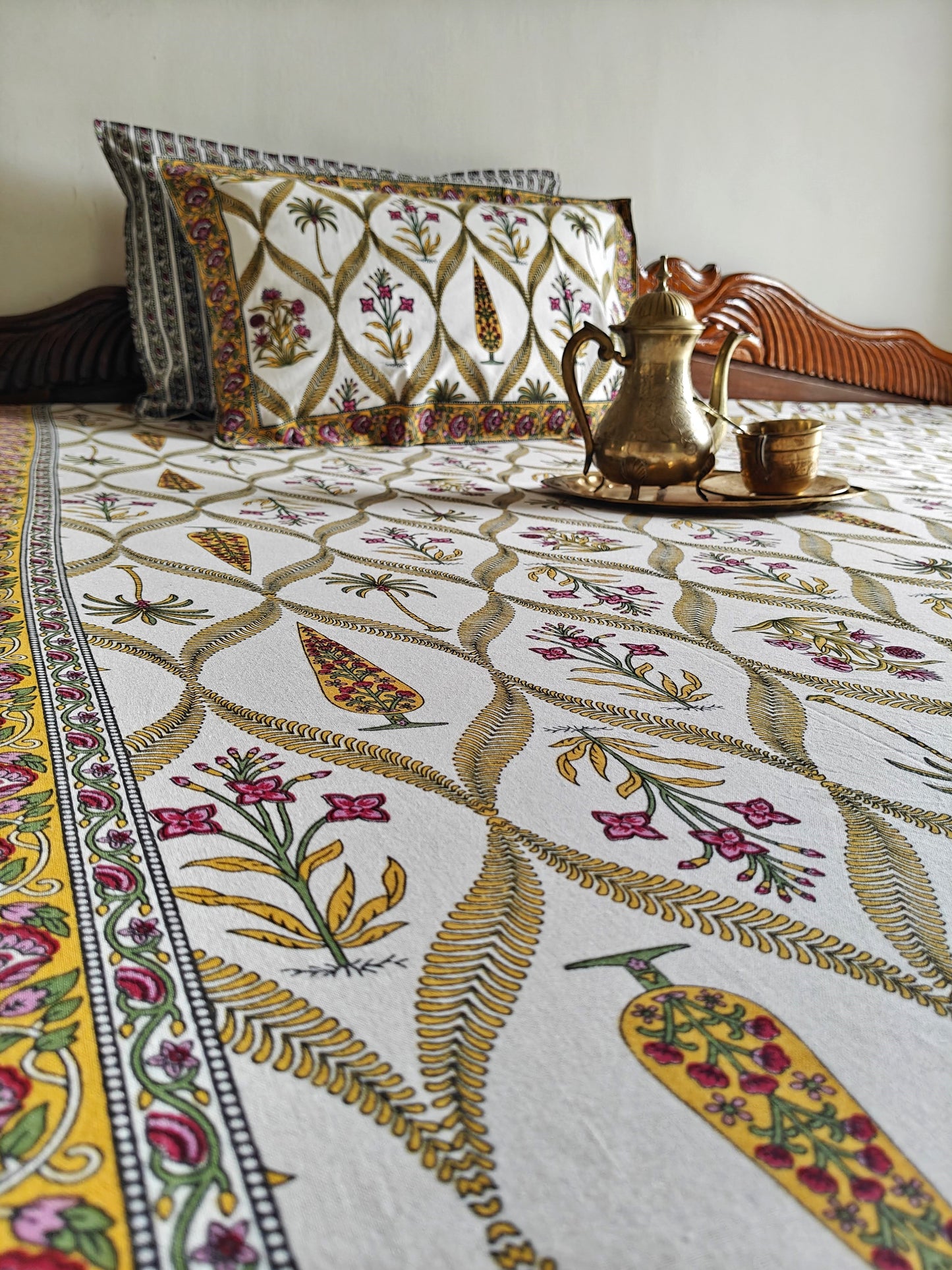 ArtbyKAMASK 100% Organic Cotton Hand Block Printed Double Bed Sheet I 210 TC Double Bed Sheet in Queen Size I Size - 90 X 108 Inches (228 x 274 cms) I 1 Bedsheet and 2 Pillow Covers I Raagini Off-White