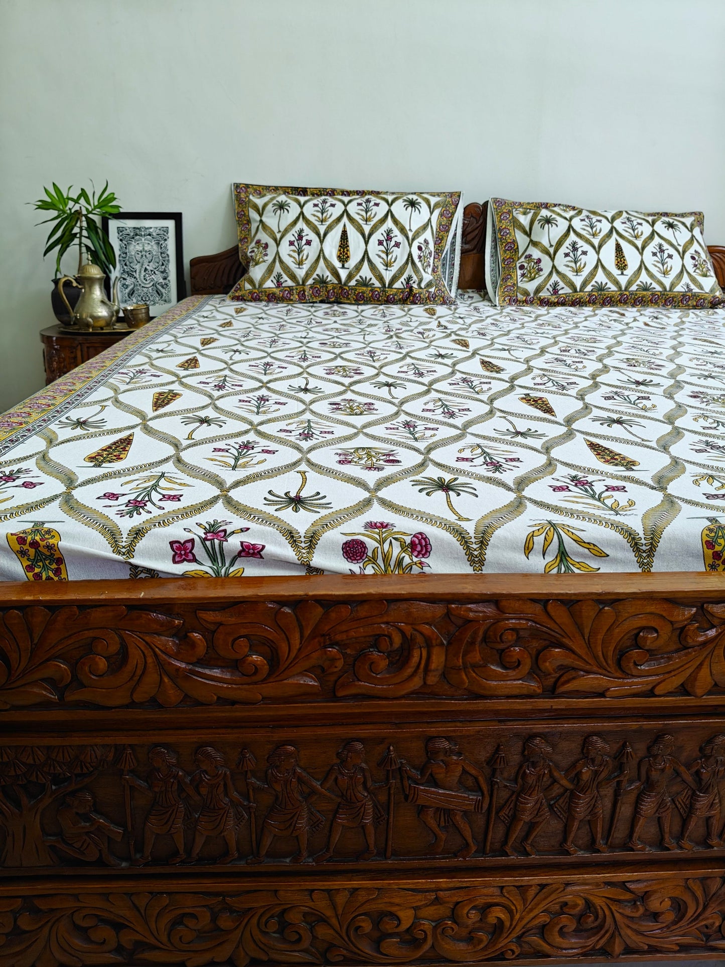 ArtbyKAMASK 100% Organic Cotton Hand Block Printed Double Bed Sheet I 210 TC Double Bed Sheet in Queen Size I Size - 90 X 108 Inches (228 x 274 cms) I 1 Bedsheet and 2 Pillow Covers I Raagini Off-White