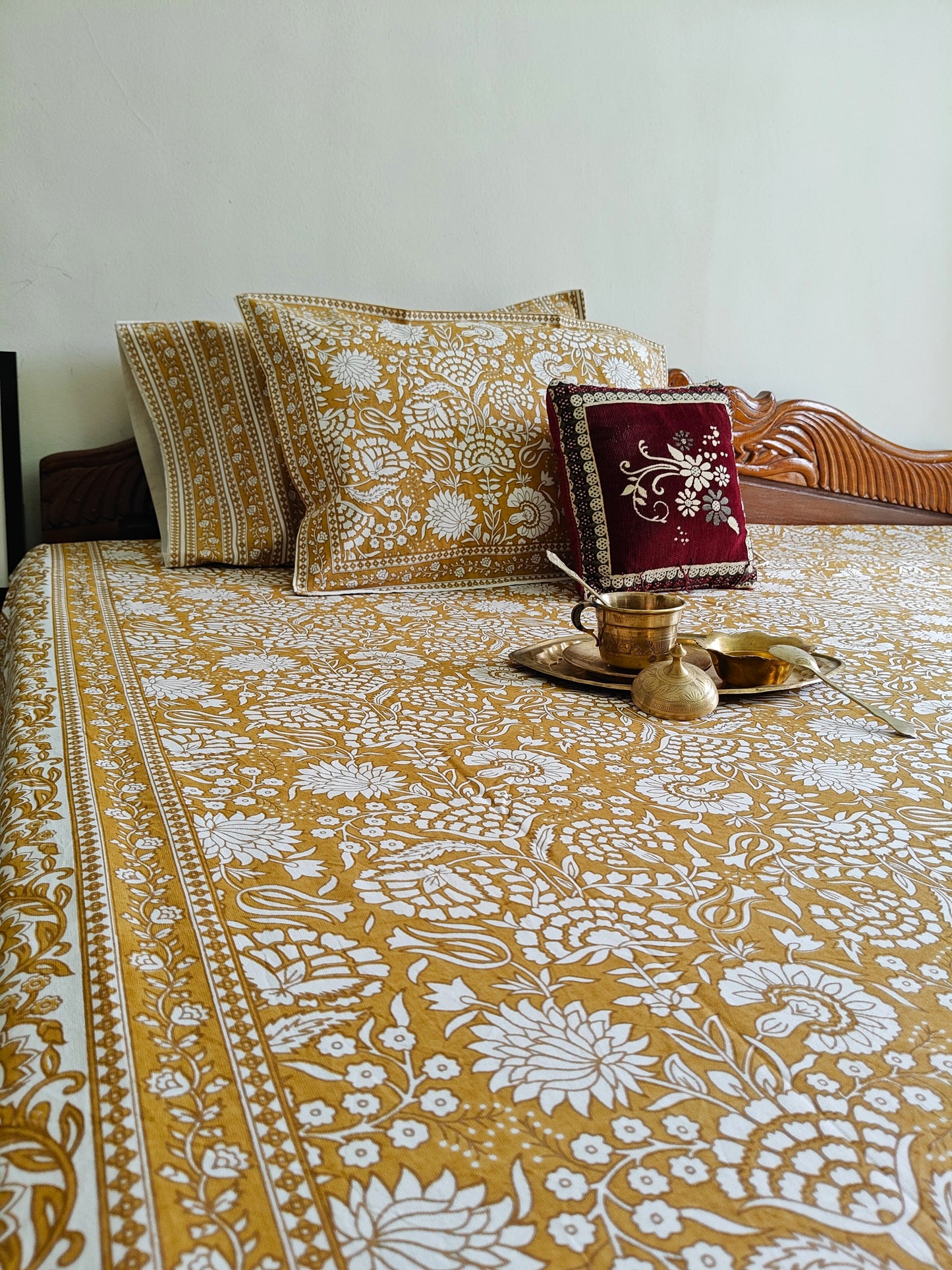 ArtbyKAMASK 100% Organic Cotton Hand Block Printed Double Bed Sheet I 210 TC Double Bed Sheet in King Size I Size - 108 X 108 Inches 274 x 274 cms) I 1 Bedsheet and 2 Pillow Covers I Vaidehi Pink & Maroon + 2 Color Variants