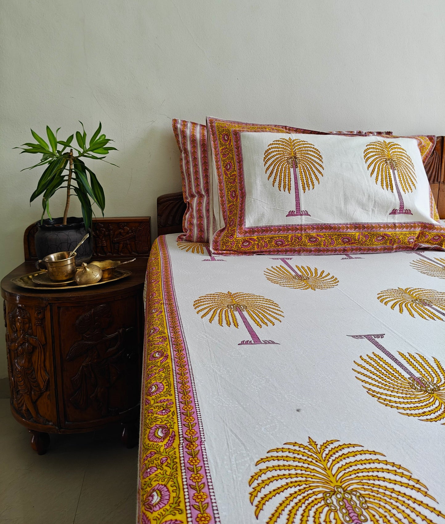 ArtbyKAMASK 100% Organic Cotton Hand Block Printed Double Bed Sheet - 210 TC Double Bed Sheet in Queen Size - Size - 90 X 108 Inches (228 x 274 cms) - 1 Bedsheet and 2 Pillow Covers - Kamala Yellow + 2 Variants