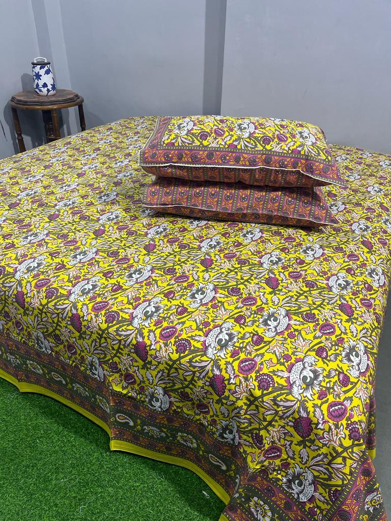 Hand-block printed organic cotton bed sheet, king size, with traditional Bagru design by ArtbyKAMASK.