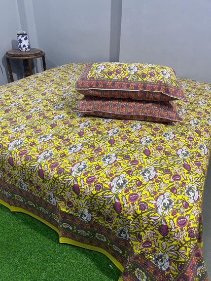 Hand-block printed organic cotton bed sheet, king size, with traditional Bagru design by ArtbyKAMASK.