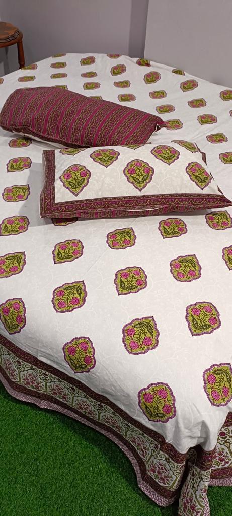 ArtbyKAMASK 100% Organic Cotton Hand Block Printed Double Bed Sheet I 210 TC Double Bed Sheet in King Size I Size - 108 X 108 Inches 274 x 274 cms) I 1 Bedsheet and 2 Pillow Covers I Kiran Green + 2 Variants