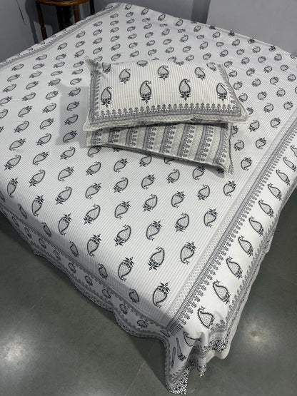ArtbyKAMASK 100% Organic Cotton Hand Block Printed Double Bed Sheet I 210 TC Double Bed Sheet in Queen Size I Size - 90 X 108 Inches (228 x 274 cms) I 1 Bedsheet and 2 Pillow Covers I Sheetal Blue & White