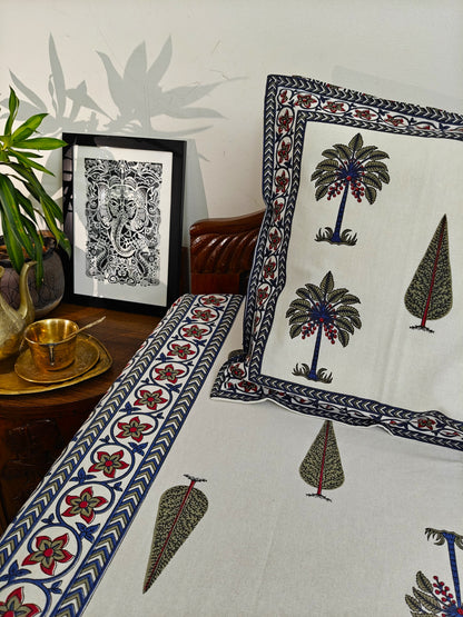 ArtbyKAMASK 100% Organic Cotton Hand Block Printed Double Bed Sheet - 210 TC Double Bed Sheet in Queen Size - Size - 90 X 108 Inches (228 x 274 cms) - 1 Bedsheet and 2 Pillow Covers - Deepti Blue and White