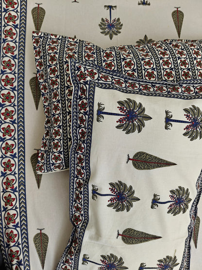 ArtbyKAMASK 100% Organic Cotton Hand Block Printed Double Bed Sheet - 210 TC Double Bed Sheet in Queen Size - Size - 90 X 108 Inches (228 x 274 cms) - 1 Bedsheet and 2 Pillow Covers - Deepti Blue and White