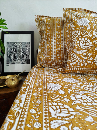 ArtbyKAMASK 100% Organic Cotton Hand Block Printed Double Bed Sheet I 210 TC Double Bed Sheet in King Size I Size - 108 X 108 Inches 274 x 274 cms) I 1 Bedsheet and 2 Pillow Covers I Vaidehi Pink & Maroon + 2 Color Variants