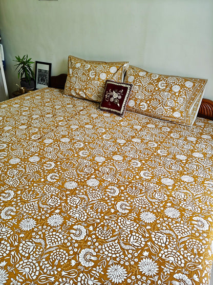 ArtbyKAMASK 100% Organic Cotton Hand Block Printed Double Bed Sheet I 210 TC Double Bed Sheet in King Size I Size - 108 X 108 Inches 274 x 274 cms) I 1 Bedsheet and 2 Pillow Covers I Vaidehi Pink & Maroon + 2 Color Variants