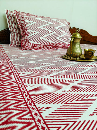 ArtbyKAMASK 100% Organic Cotton Hand Block Printed Double Bed Sheet I 210 TC Double Bed Sheet in King Size I Size - 108 X 108 Inches 274 x 274 cms) I 1 Bedsheet and 2 Pillow Covers I Chanchal Zig-Zag in Red & Blue
